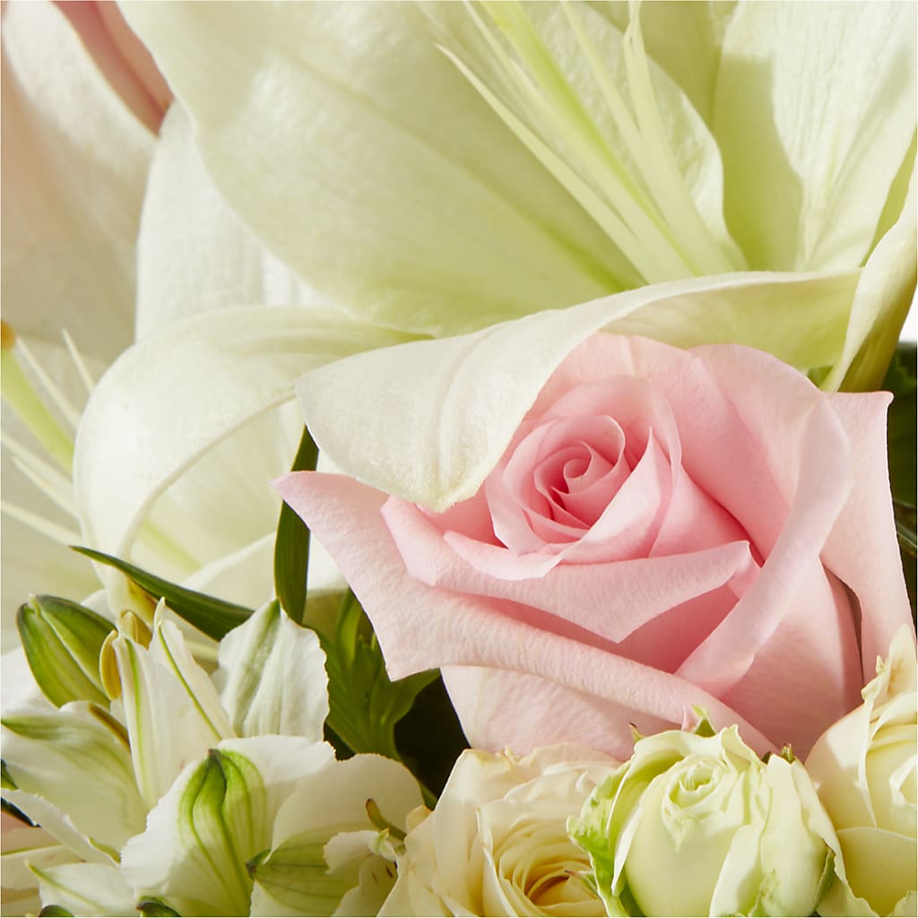 Kindhearted Bouquet –  Oopsie Daisy Llc, Berlin NJ
