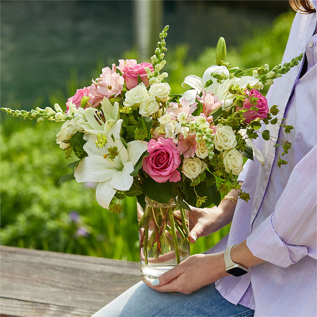 Fondly Bouquet –  Oopsie Daisy Llc, Berlin NJ